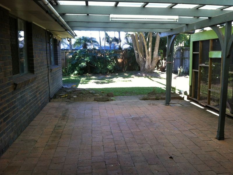 24 Grebe Place, Burleigh Waters QLD 4220