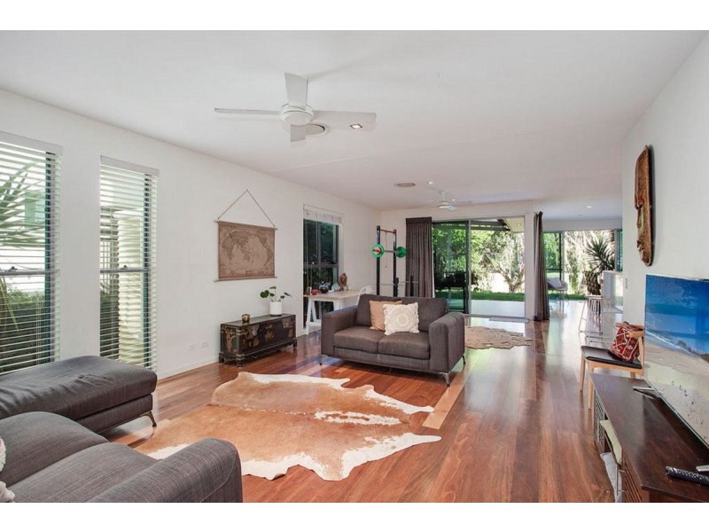 701 North Hill Drive, Robina QLD 4226