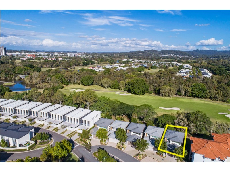 701 North Hill Drive, Robina QLD 4226