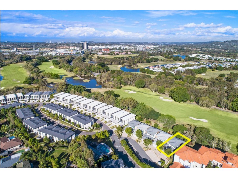701 North Hill Drive, Robina QLD 4226