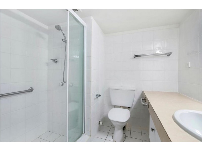 3/202 The Esplanade, Burleigh Heads QLD 4220