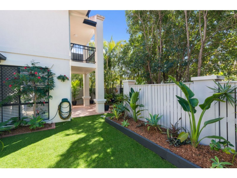 16/2-18 Beachcomber Court, Burleigh Waters QLD 4220