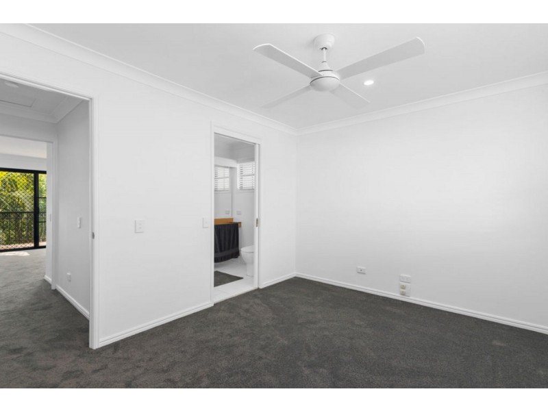 16/2-18 Beachcomber Court, Burleigh Waters QLD 4220