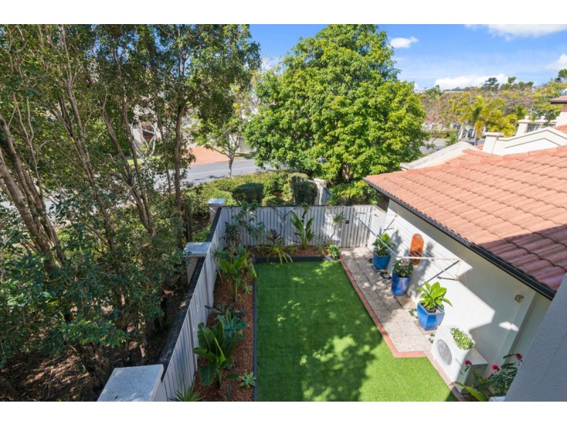 16/2-18 Beachcomber Court, Burleigh Waters QLD 4220