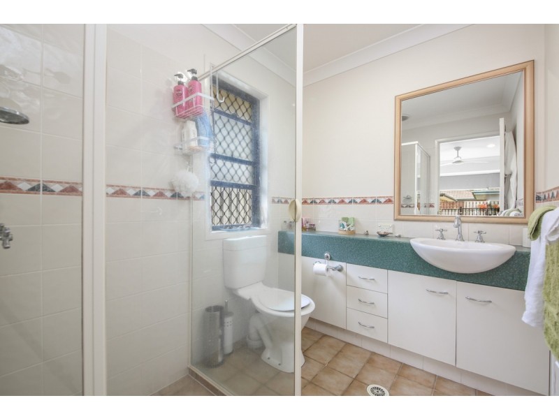 42 Seville Circuit, Burleigh Waters QLD 4220