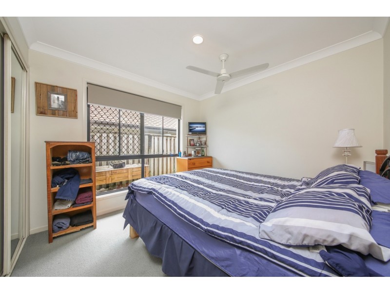 42 Seville Circuit, Burleigh Waters QLD 4220