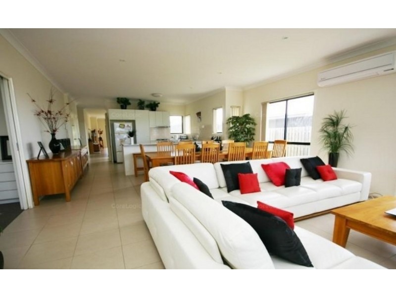 98/19 Santa Barbara Road, Hope Island QLD 4212