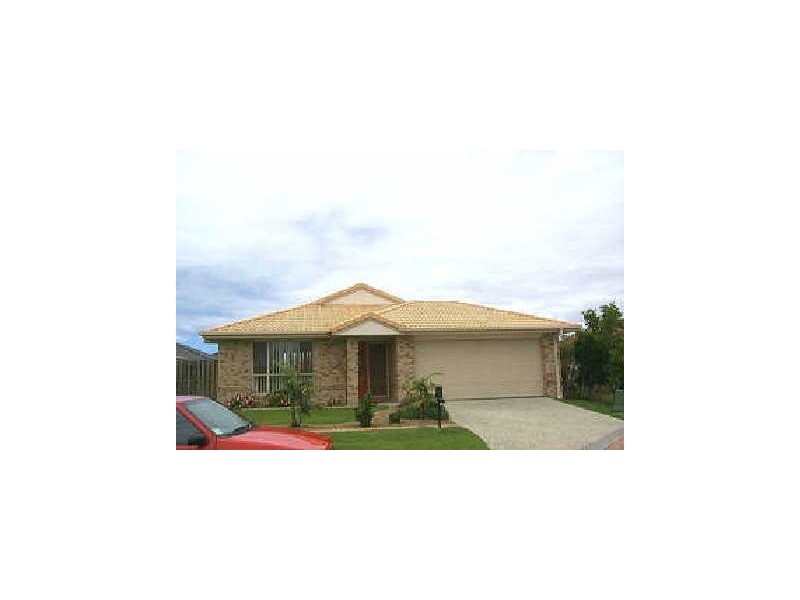 8 Sparrow Place, Burleigh Waters QLD 4220