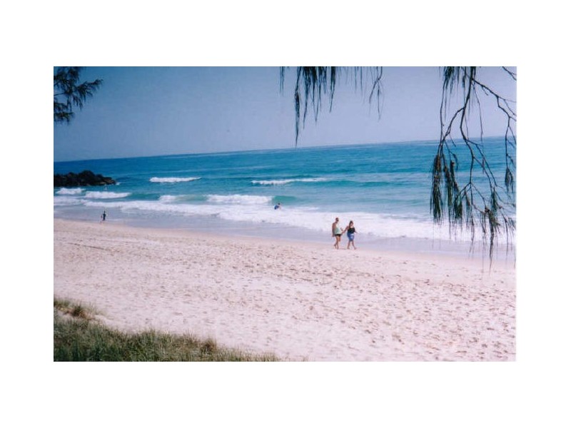 24/ Fourteenth Avenue, Palm Beach QLD 4221