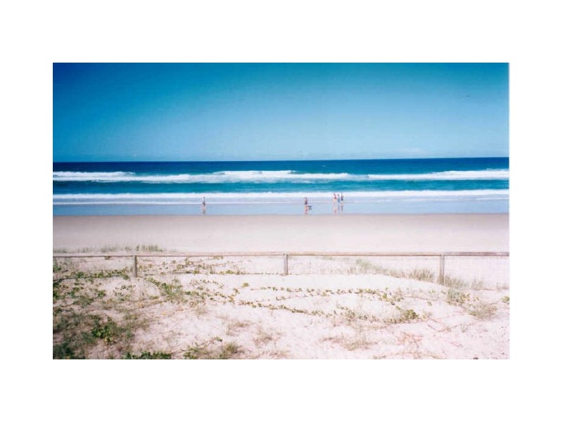 24/ Fourteenth Avenue, Palm Beach QLD 4221