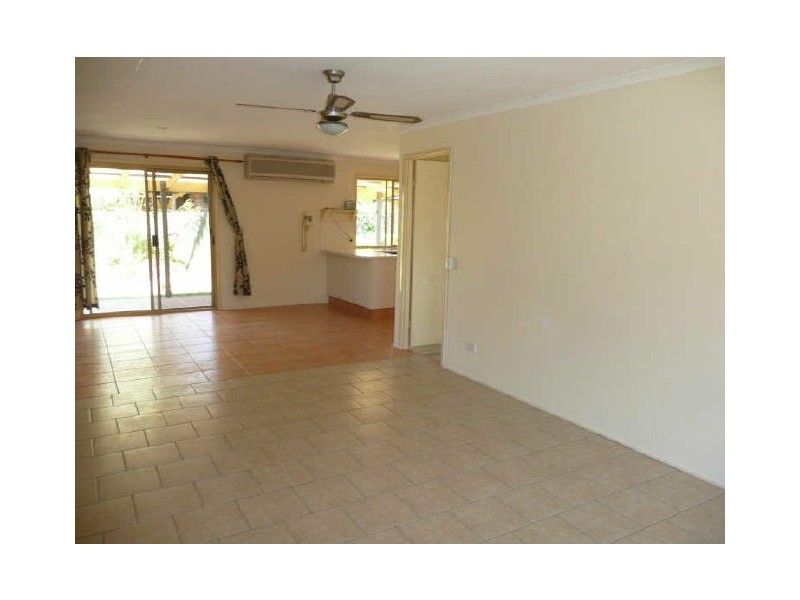 6 Triscay Place, Varsity Lakes QLD 4227