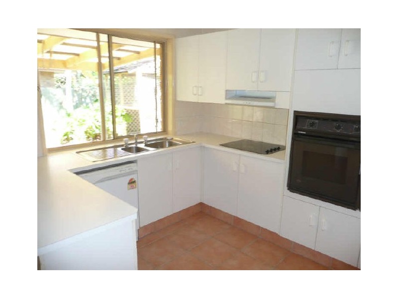 6 Triscay Place, Varsity Lakes QLD 4227