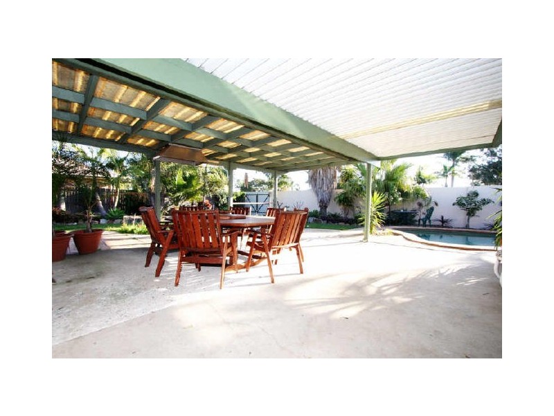 1 Lomond Court, Varsity Lakes QLD 4227