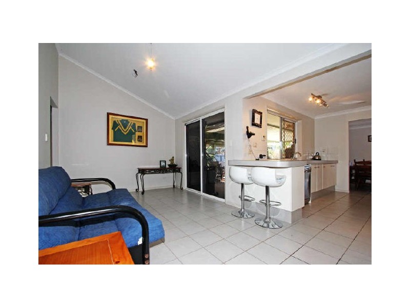 1 Lomond Court, Varsity Lakes QLD 4227