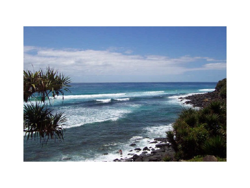 13/12 Bottlewood Court, Burleigh Waters QLD 4220