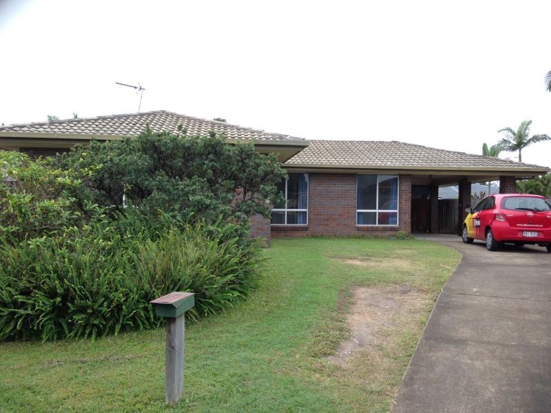 33 Bushtree Court, Burleigh Waters QLD 4220