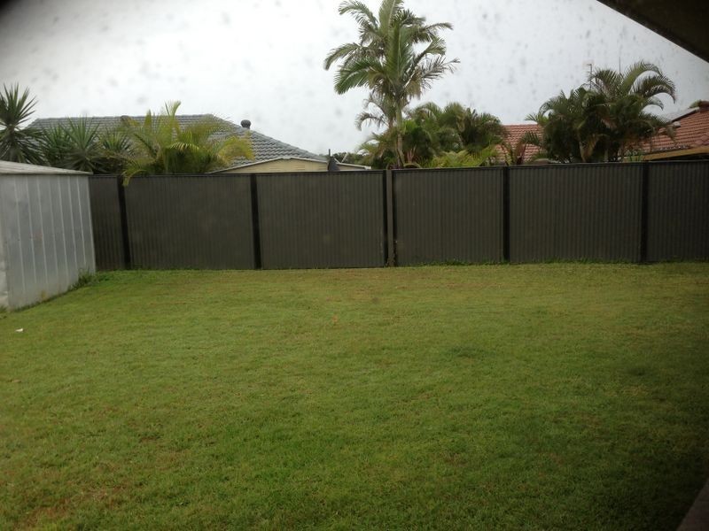 33 Bushtree Court, Burleigh Waters QLD 4220