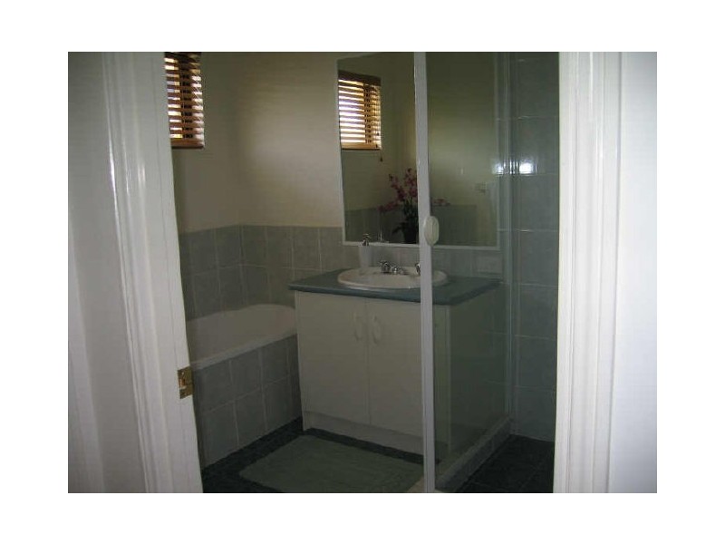 15 Cowell Drive, Reedy Creek QLD 4227