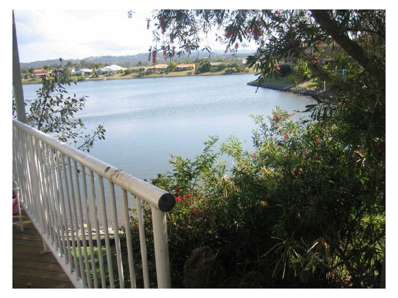 2/270 Christine Avenue, Burleigh Heads QLD 4220