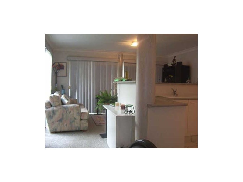 2/270 Christine Avenue, Burleigh Heads QLD 4220