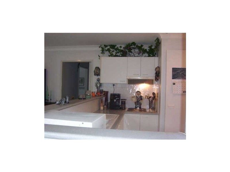 2/270 Christine Avenue, Burleigh Heads QLD 4220