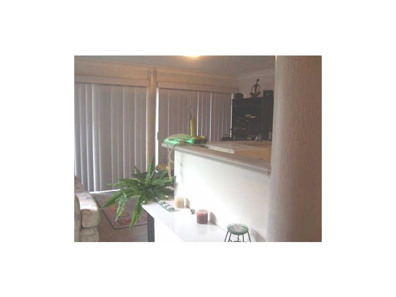 2/270 Christine Avenue, Burleigh Heads QLD 4220