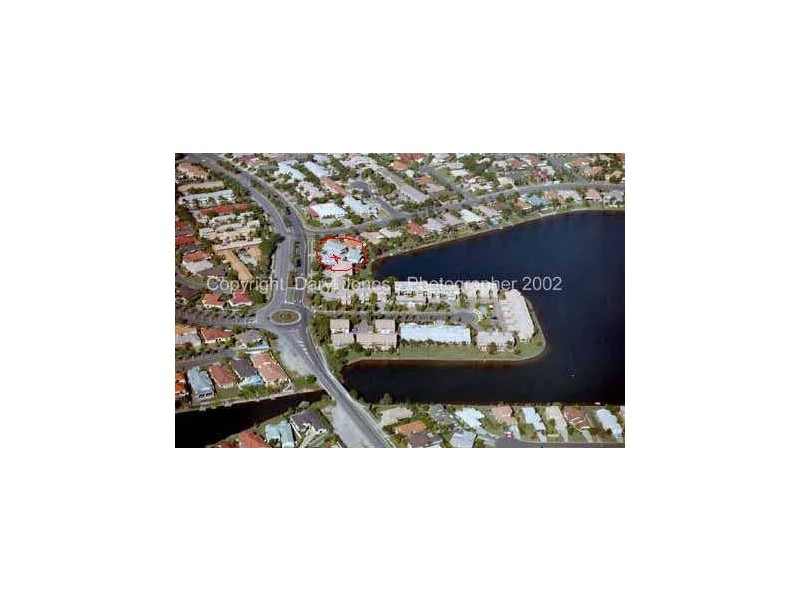 2/270 Christine Avenue, Burleigh Heads QLD 4220