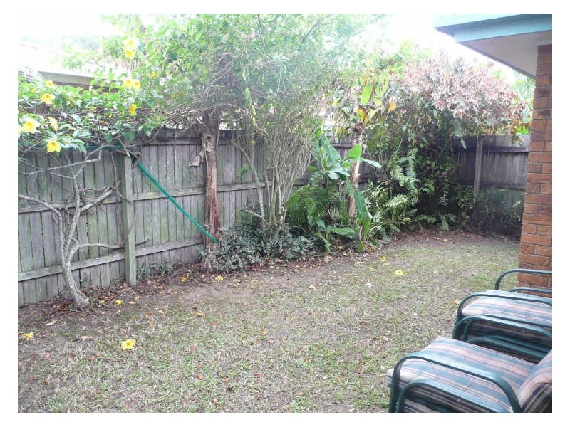 4/4 Teal Court, Burleigh Waters QLD 4220