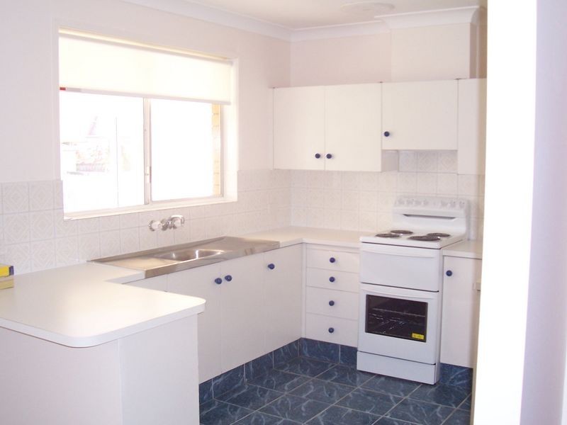 141 Acanthus Avenue, Burleigh Waters QLD 4220