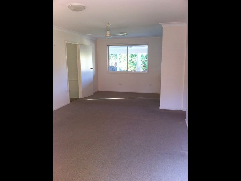 141 Acanthus Avenue, Burleigh Waters QLD 4220