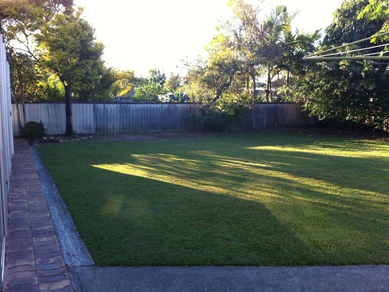 141 Acanthus Avenue, Burleigh Waters QLD 4220