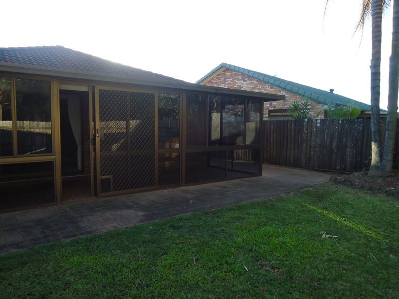 1/61 Treeview Dr, Burleigh Waters QLD 4220