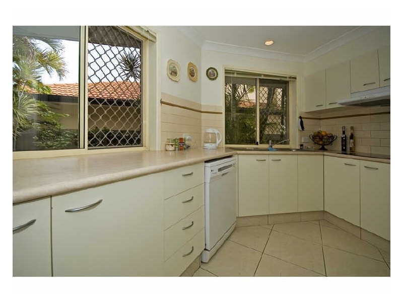 1/11 Ferny Fairway, Burleigh Heads QLD 4220