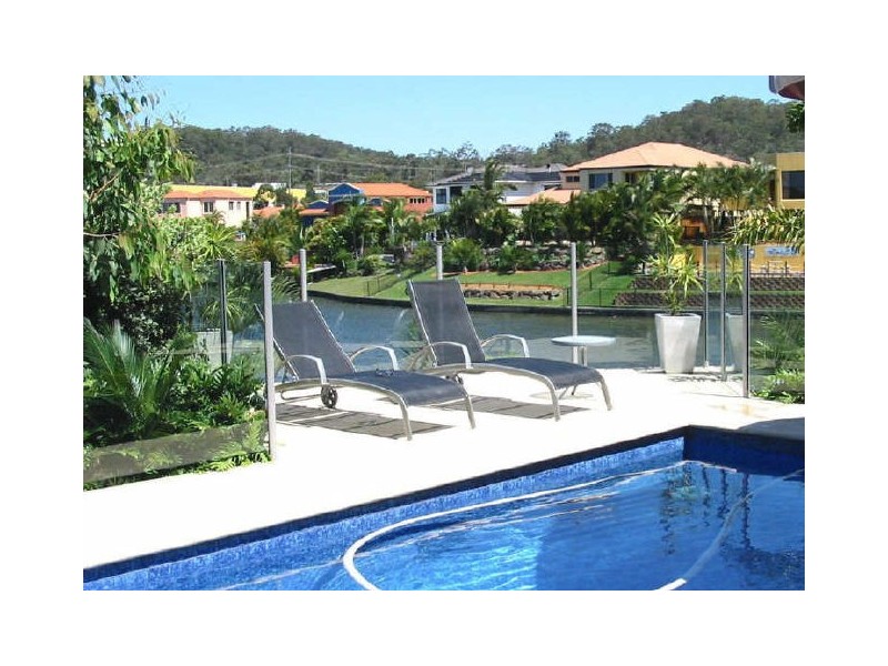 15 Palmyra Court, Burleigh Waters QLD 4220