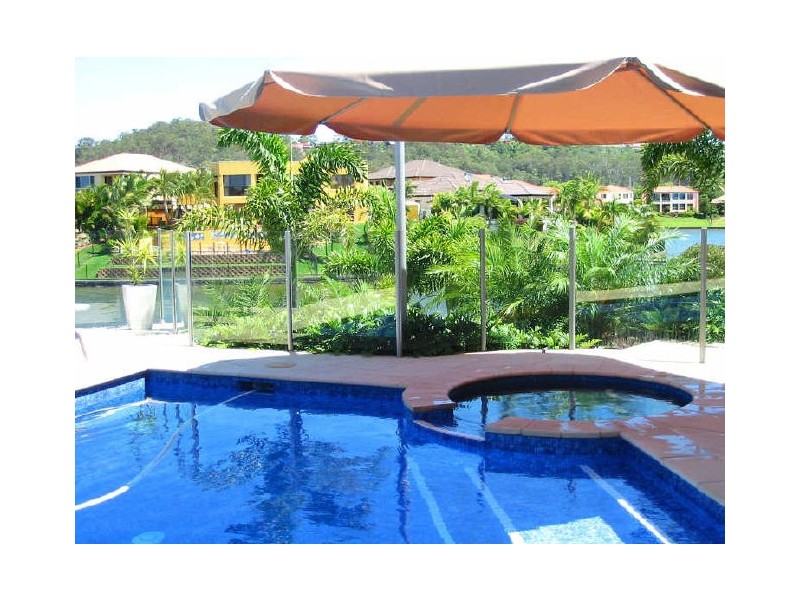 15 Palmyra Court, Burleigh Waters QLD 4220