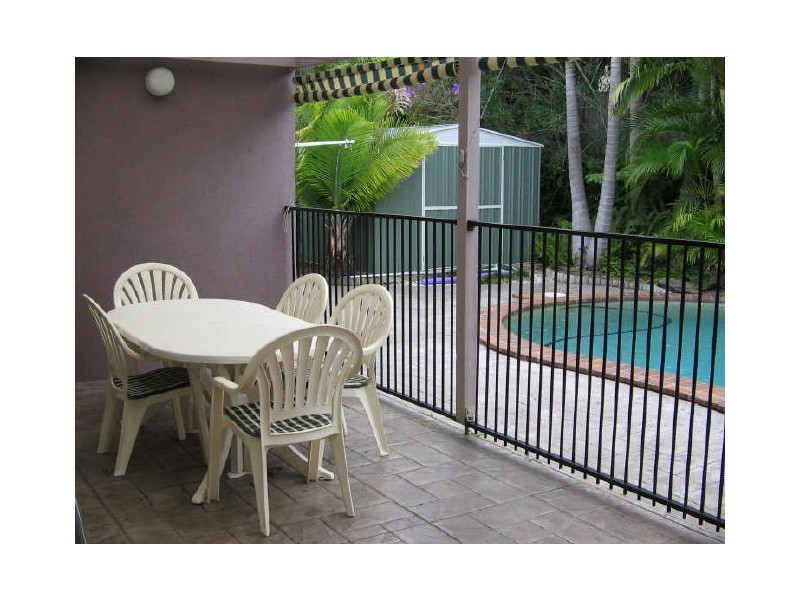 139 Dunlin Drive, Burleigh Waters QLD 4220