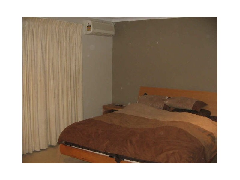 15 Vanderbilt Crt, Varsity Lakes QLD 4227