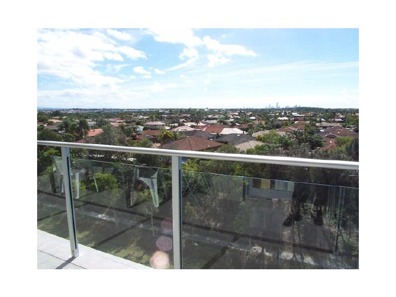 3604/14 Executive Drive, Burleigh Waters QLD 4220