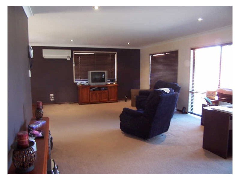 3 Auk Avenue, Burleigh Heads QLD 4220