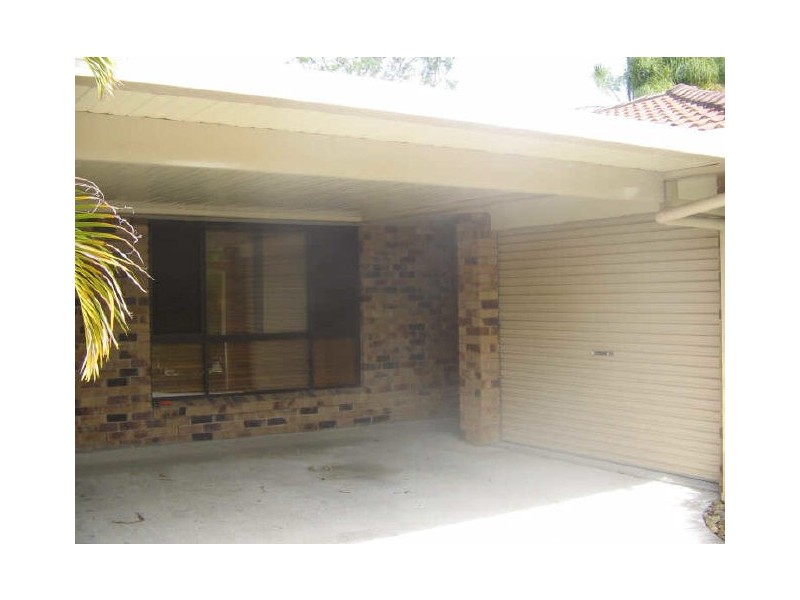 29 Montezuma Drive, Burleigh Waters QLD 4220