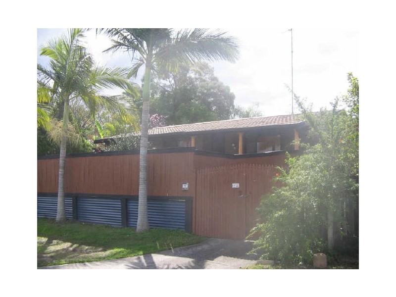 12 Bushtree Court, Burleigh Waters QLD 4220