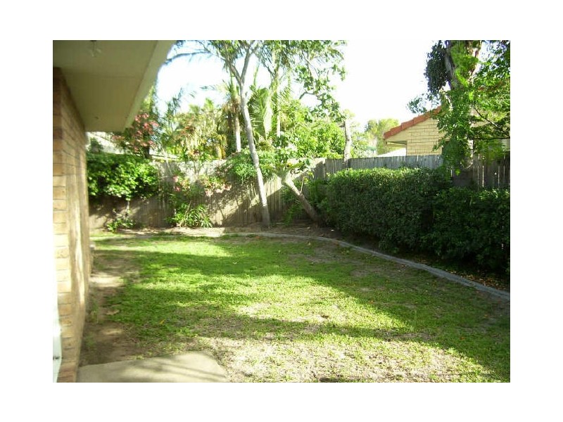 28 Southlake Drive, Varsity Lakes QLD 4227