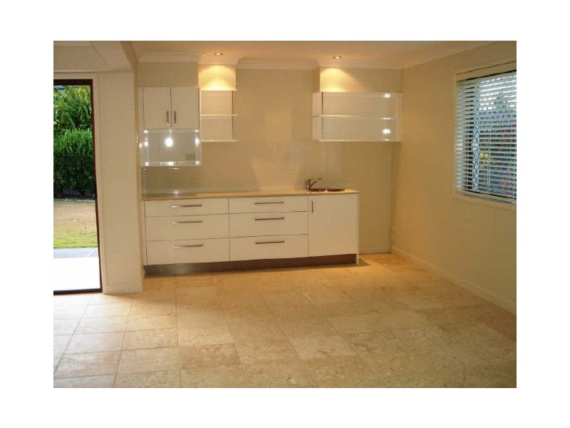7 Jabiru Avenue, Burleigh Waters QLD 4220