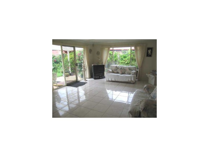 69 Dipper Drive, Burleigh Waters QLD 4220