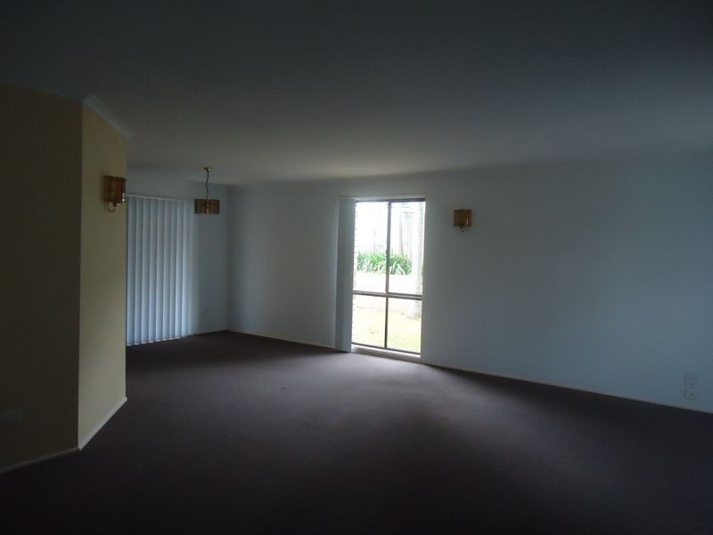 12 Beauty Point Drive, Robina QLD 4226