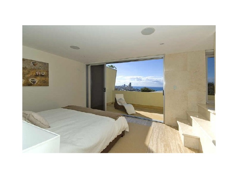 61 George Street, Burleigh Heads QLD 4220