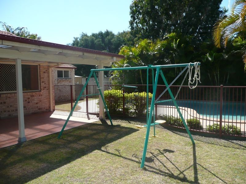 27 Yodelay Street, Varsity Lakes QLD 4227