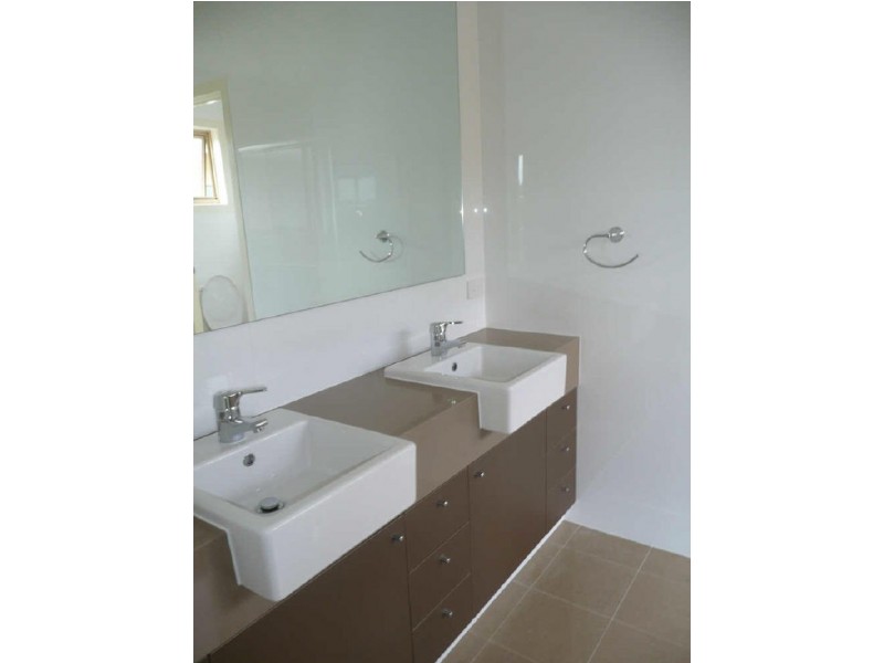 12/145 ‘Inner Circle’ Palm Meadows Dr, Carrara QLD 4211