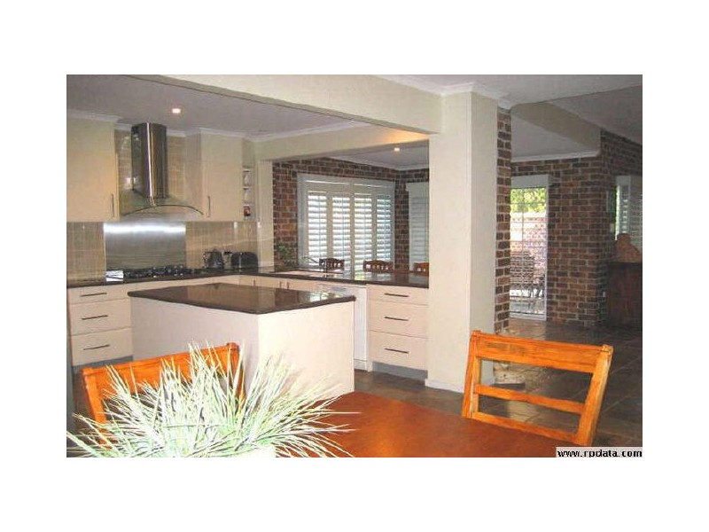 42 Wedgebill Parade, Burleigh Waters QLD 4220