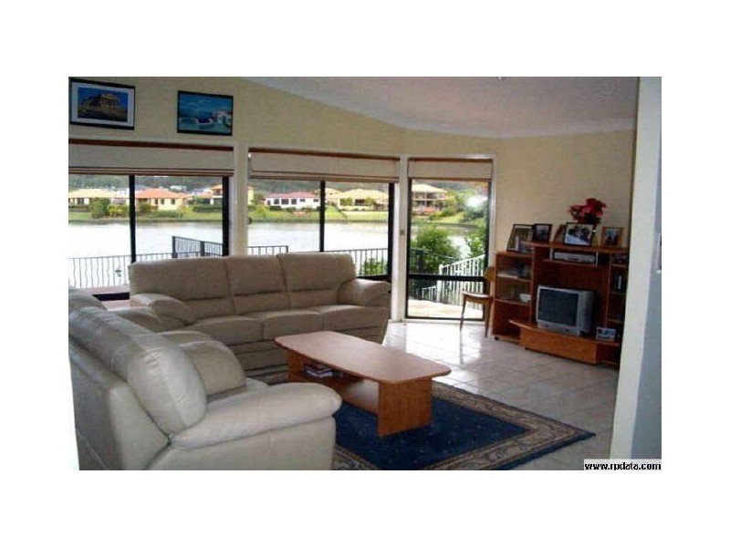 134 Dunlin Drive, Burleigh Waters QLD 4220